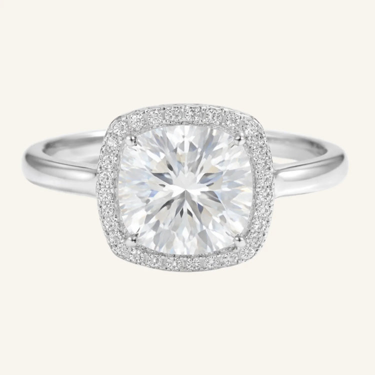 Polaris diamond ring inspired by the North Star