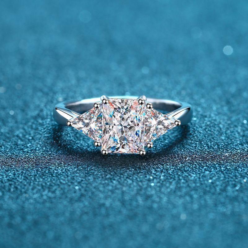Meridian™ 2 Carat Classic Elegance Ring