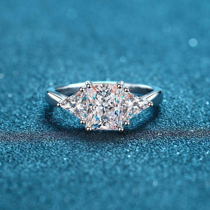 Meridian™ 2 Carat Classic Elegance Ring