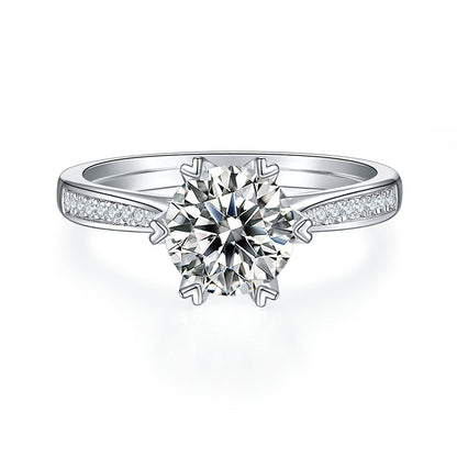 Polaris Round Cut Moissanite Ring