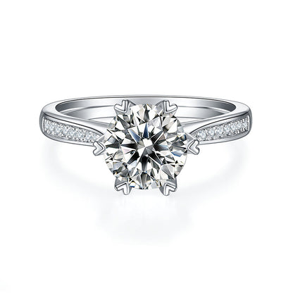 Polaris Round Cut Moissanite Ring